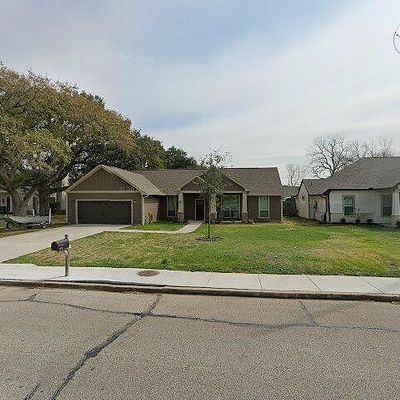 1514 N Fulton St, Wharton, TX 77488