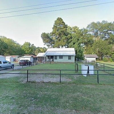 195 Gail St, Huntington, TX 75949