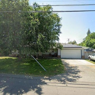 1970 Elmer Ave #B, Yuba City, CA 95993