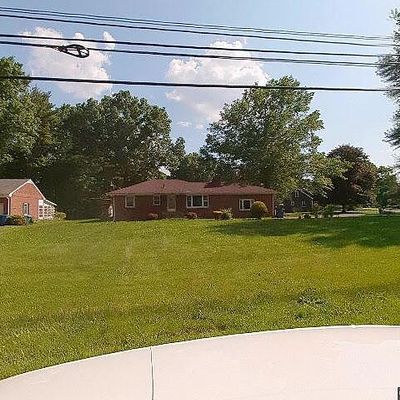 1996 Copley Rd, Akron, OH 44320