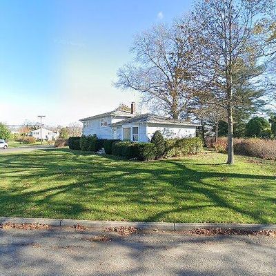 2 Hilltop Rd, West Long Branch, NJ 07764