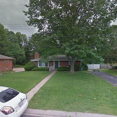 17 Oak Hill Dr, Edwardsville, IL 62025