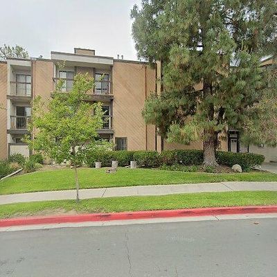 1745 Holly Dr #201, Glendale, CA 91206