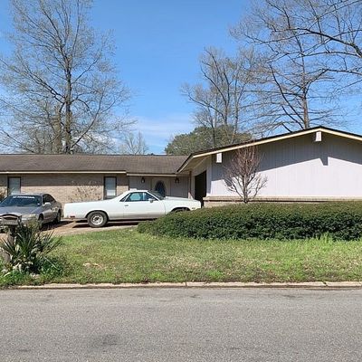 2103 Shannon Ave, Columbus, MS 39702