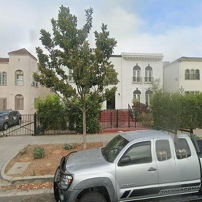 211 S Berendo Apt 6 St, Los Angeles, CA 90004