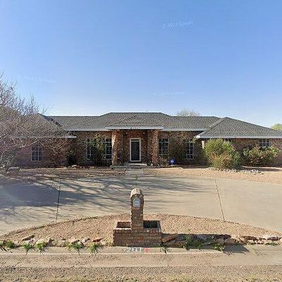 2111 Boxwood St, Portales, NM 88130