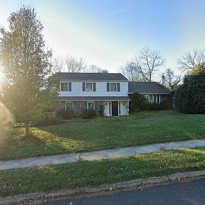 220 N Elm Ave, Newtown, PA 18940