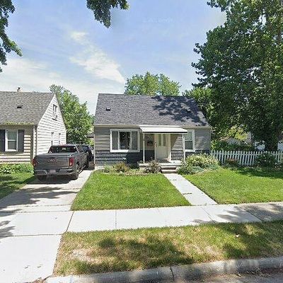 22013 Avalon St, Saint Clair Shores, MI 48080