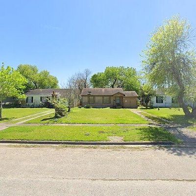 221 18 Th Ave N, Texas City, TX 77590