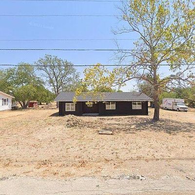 204 Barton Ln, Gatesville, TX 76528