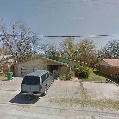 206 Ervin St N, Comanche, TX 76442