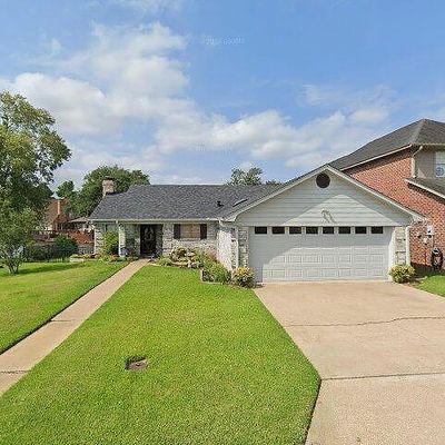 208 Millpond Dr, Longview, TX 75604