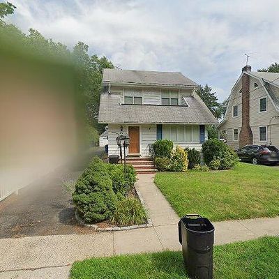 25 Garden Pl, Westwood, NJ 07675