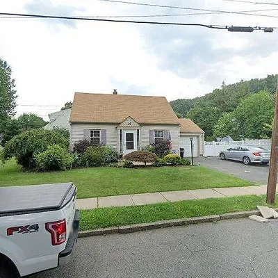 25 Gerald Ave, Clifton, NJ 07012