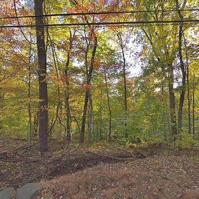 2520 Hill Rd, Green Lane, PA 18054