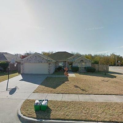 261 Moonbeam Ln, Grand Prairie, TX 75052