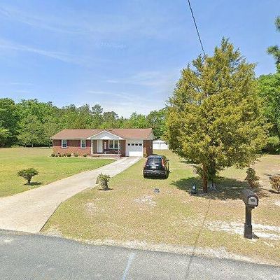 300 Saint Matthews Church Rd, Raeford, NC 28376