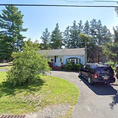 301 Manahawkin Trl, Browns Mills, NJ 08015