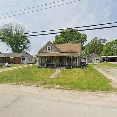 302 S Main St, Fillmore, IN 46128