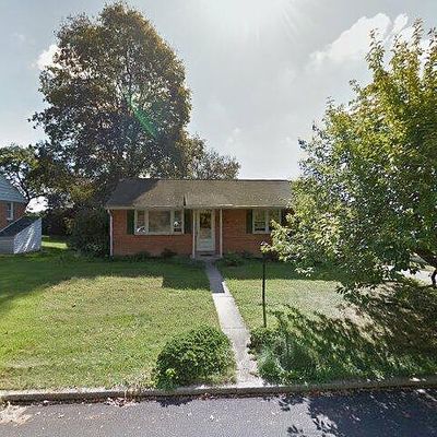 304 Blackwood Dr, Reading, PA 19606