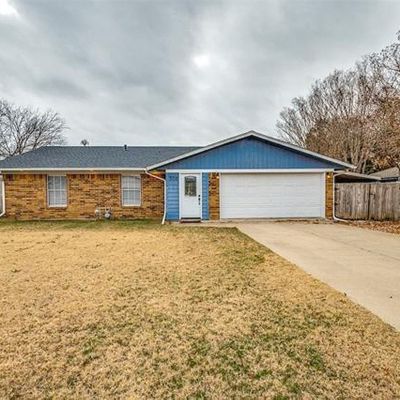 306 Lois St, Roanoke, TX 76262