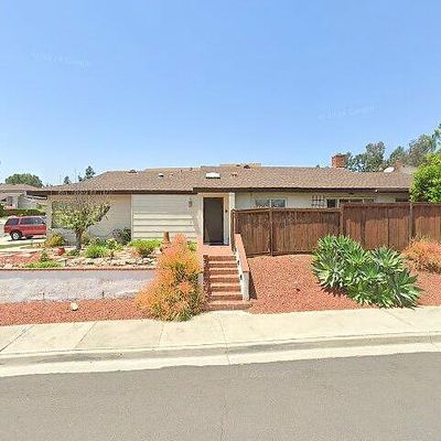 310 Skyridge Ln, Escondido, CA 92026