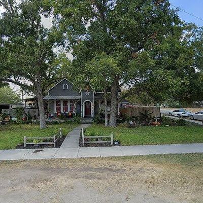 312 S Lavernia, Marion, TX 78124