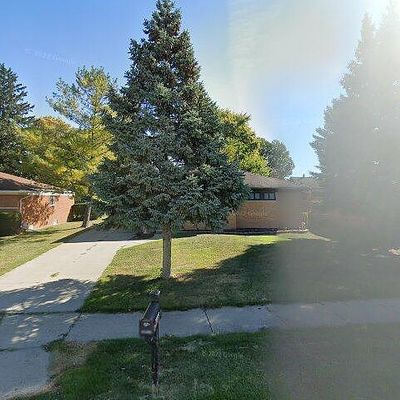 31400 Richert, Fraser, MI 48026