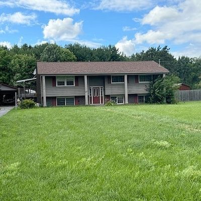 3149 N Pleasant Drive, East Palestine, OH 44413