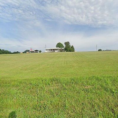 276 O And W Rd, Oneida, TN 37841