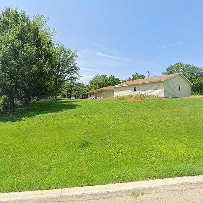 2799 County Road 520 N, El Paso, IL 61738