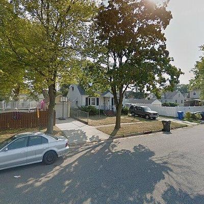 280 Columbus Ave, Woodbridge, NJ 07095