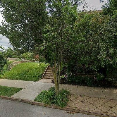 2806 Russell Blvd, Saint Louis, MO 63104