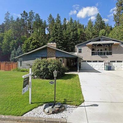 2905 E Fernan Ct, Coeur D Alene, ID 83814