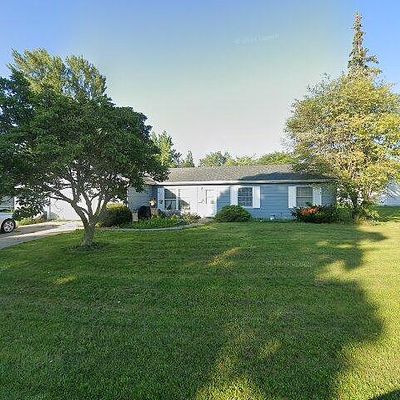 348 N Park Ln, Butler, IN 46721