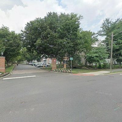 358 Hadleigh Ln, North Brunswick, NJ 08902