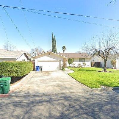 358 Sycamore Ave, Gustine, CA 95322