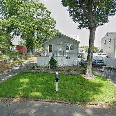 369 Shelter Rd, Ronkonkoma, NY 11779