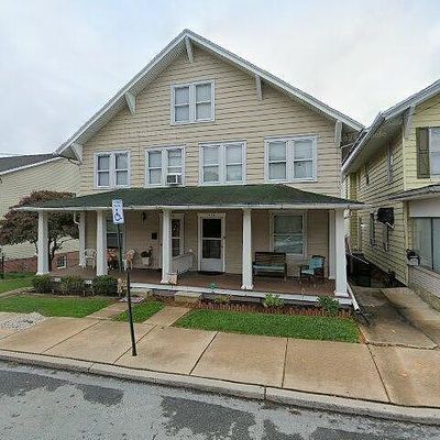 372 W Main St, Dallastown, PA 17313