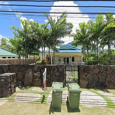 377 Auwinala Rd, Kailua, HI 96734