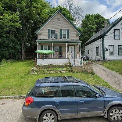 32 Spring St, Franklin, NH 03235