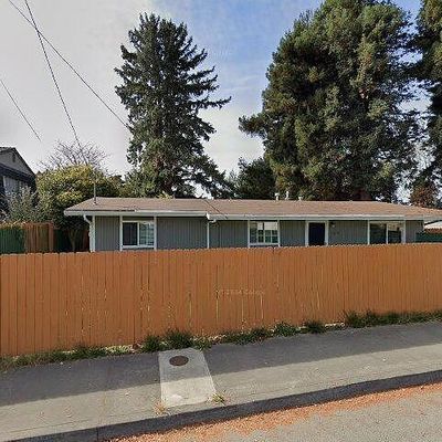 3358 F St, Eureka, CA 95503