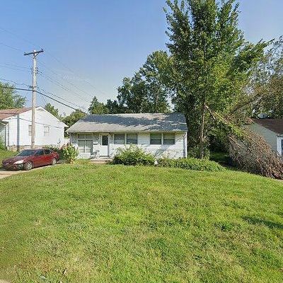 405 Cameron Rd, Saint Louis, MO 63137