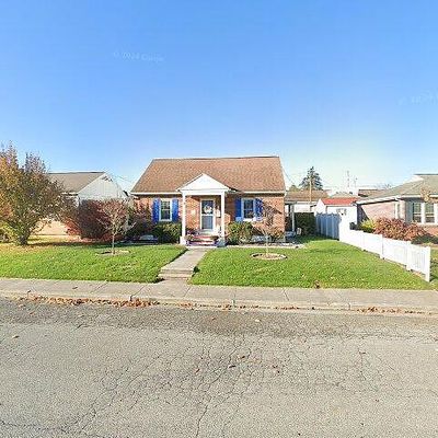 413 E Chestnut St, Cleona, PA 17042