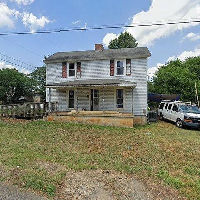 417 Grove St, Eden, NC 27288