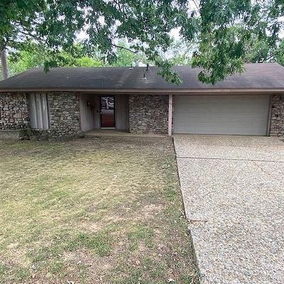 43 Warwick Road, Little Rock, AR 72211