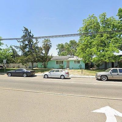 3941 N Hughes Ave, Fresno, CA 93705