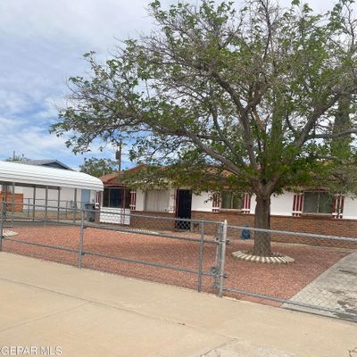 5029 Royal Dr, El Paso, TX 79924