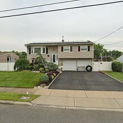 51 Beacon St, Port Reading, NJ 07064