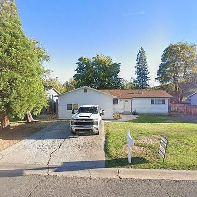 512 Woodside Way, Susanville, CA 96130